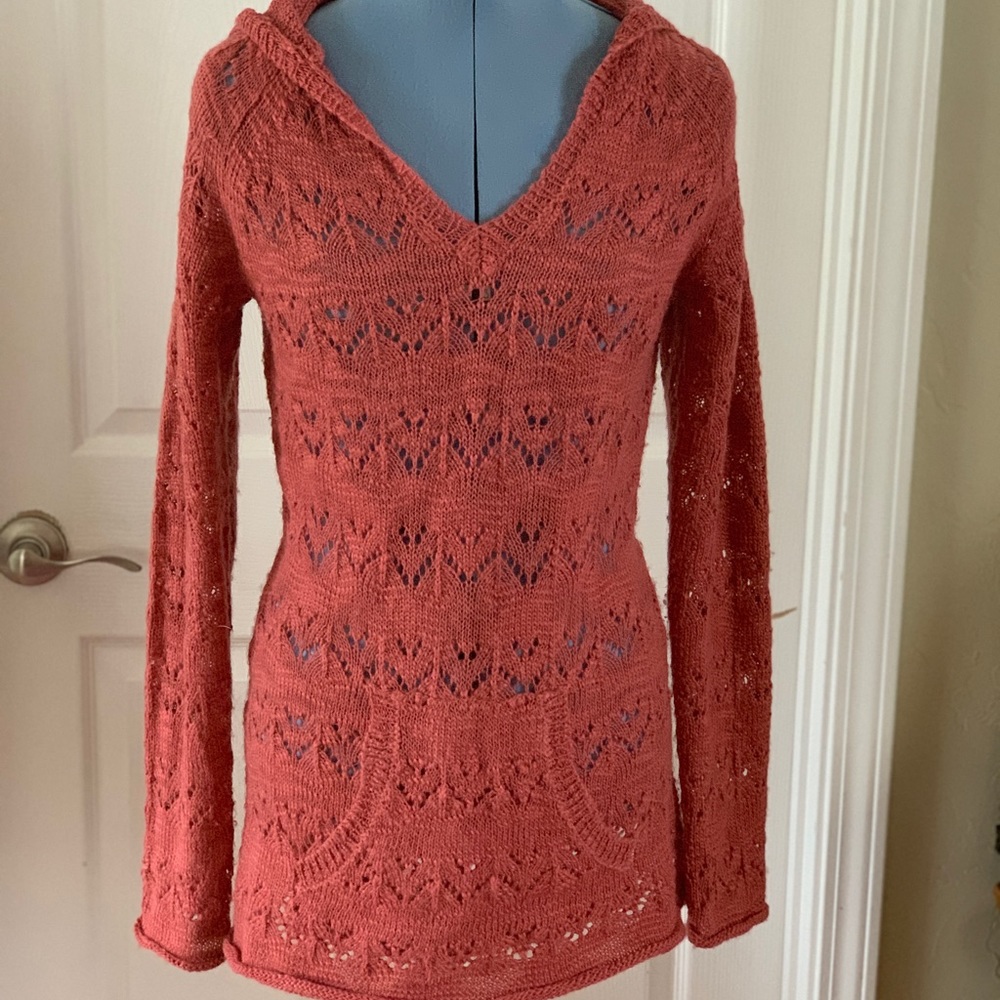 Aventura Pullover Sweater